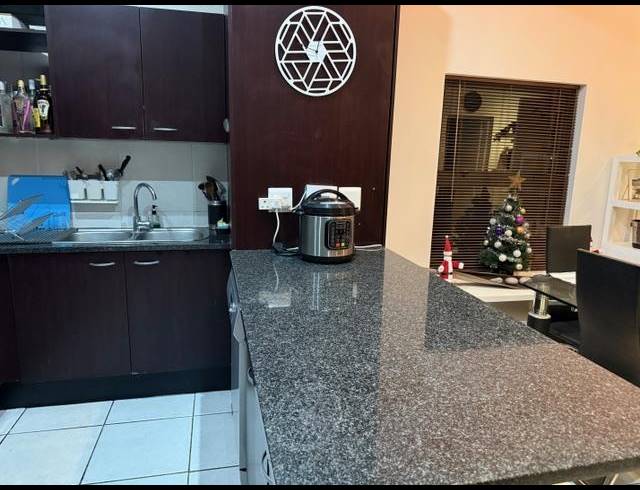 2 BEDROOM TOWNHOUSE FOR SALE IN BRYANSTON